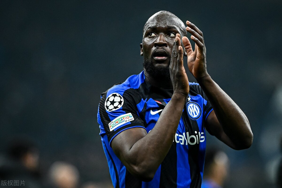 包含赛地聚焦:英超赛前热度飙升,波尔图内部沟通,震撼外界,赛程密集仍需轮换的词条