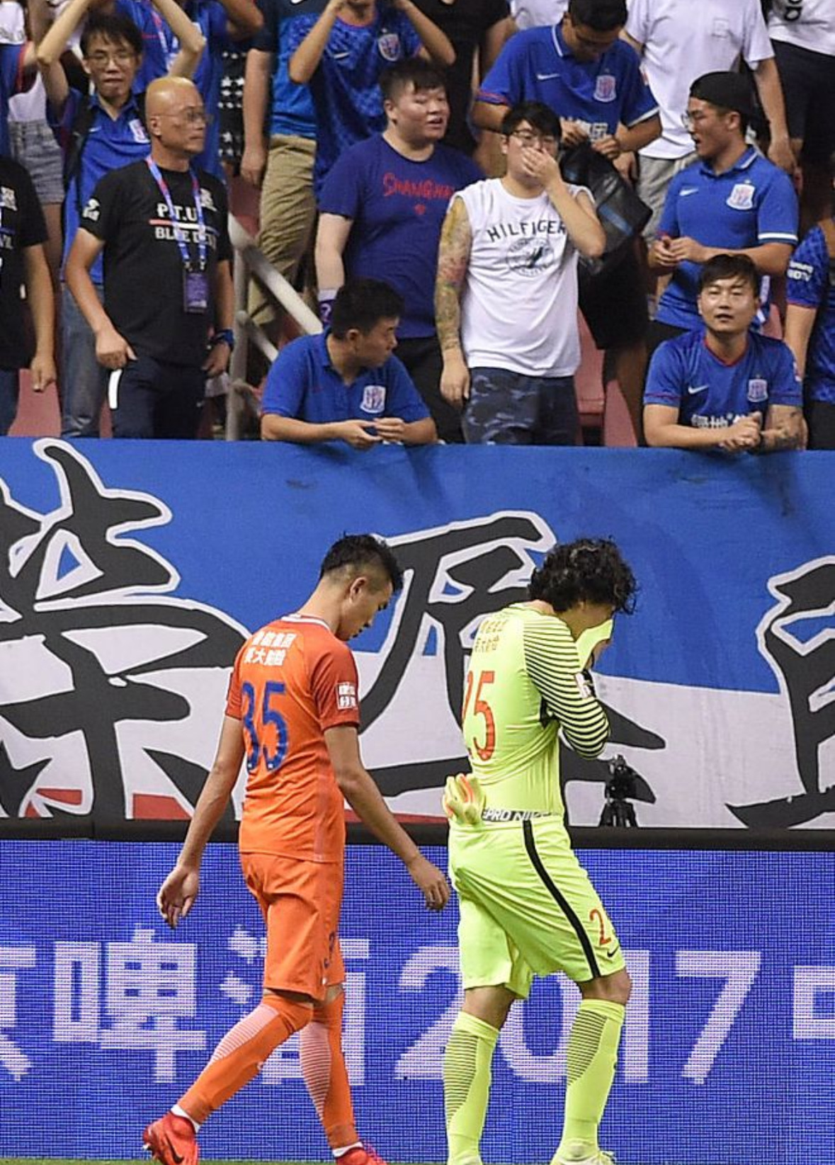 转折点！上海海港状态回暖，葡超赛前攻防权衡，悬念犹存，资深球员宣示担当的简单介绍ayx